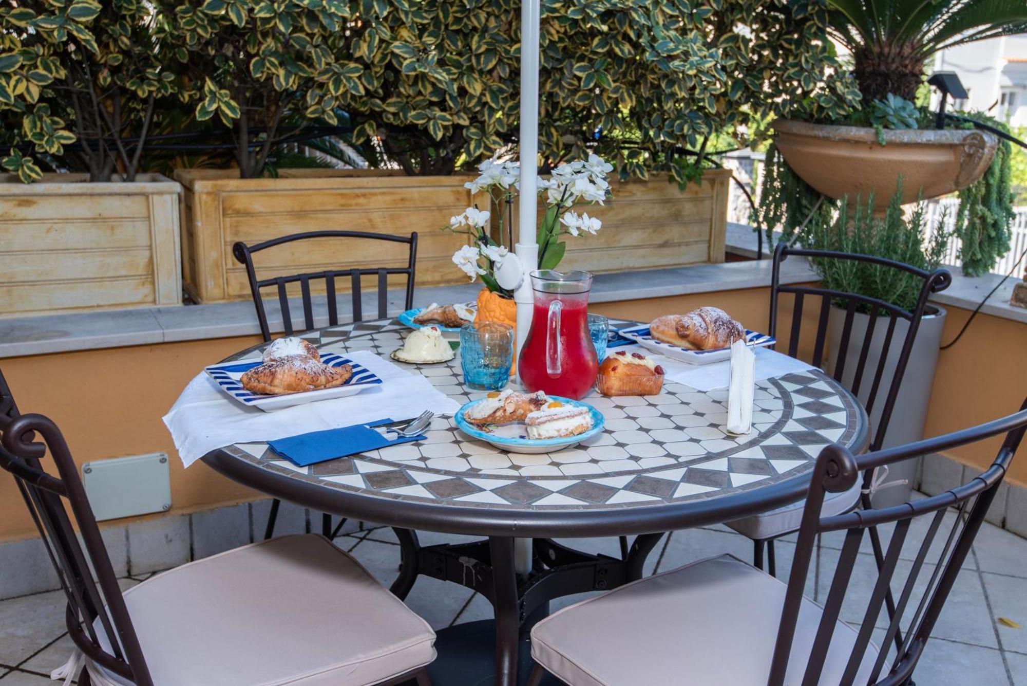 Bed and Breakfast Relais Sorrento Terrace And Relax Exterior foto