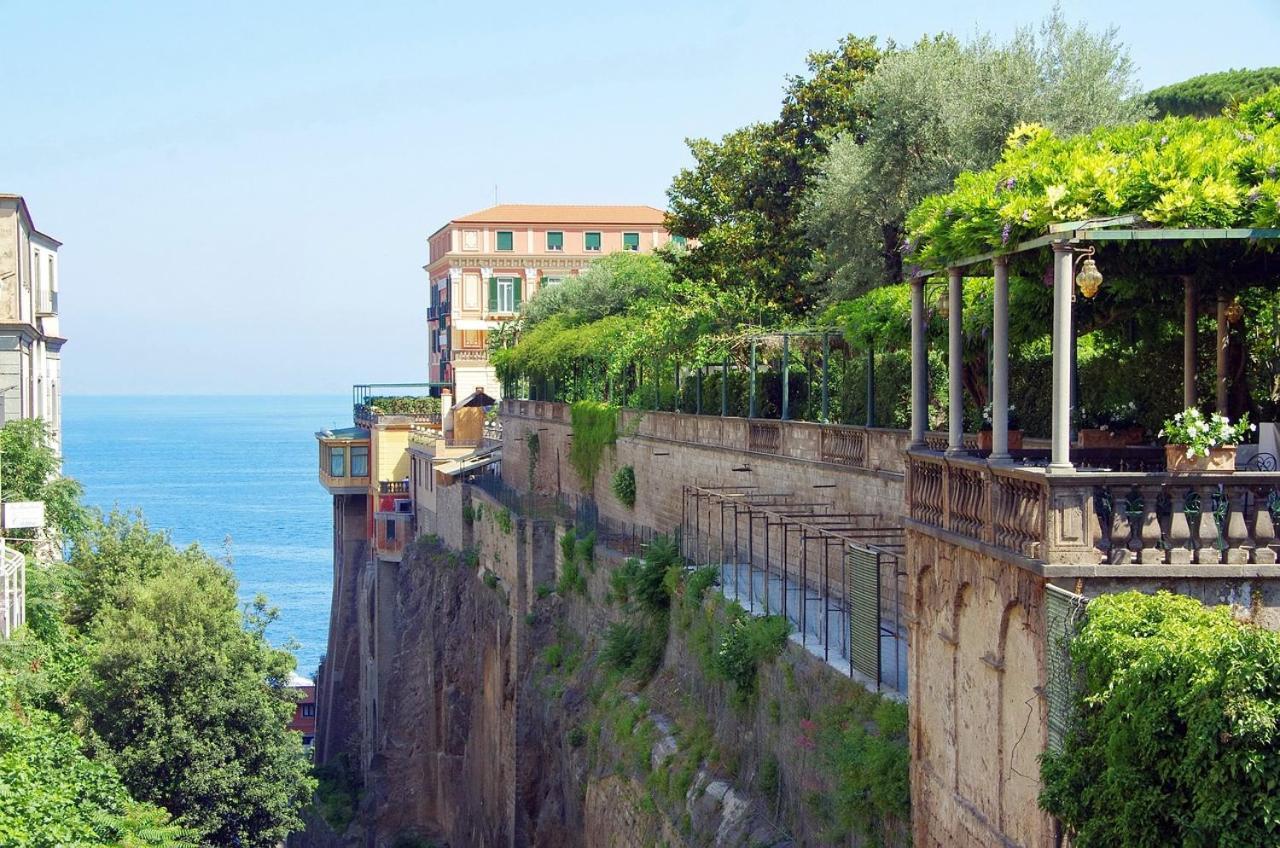 Bed and Breakfast Relais Sorrento Terrace And Relax Exterior foto